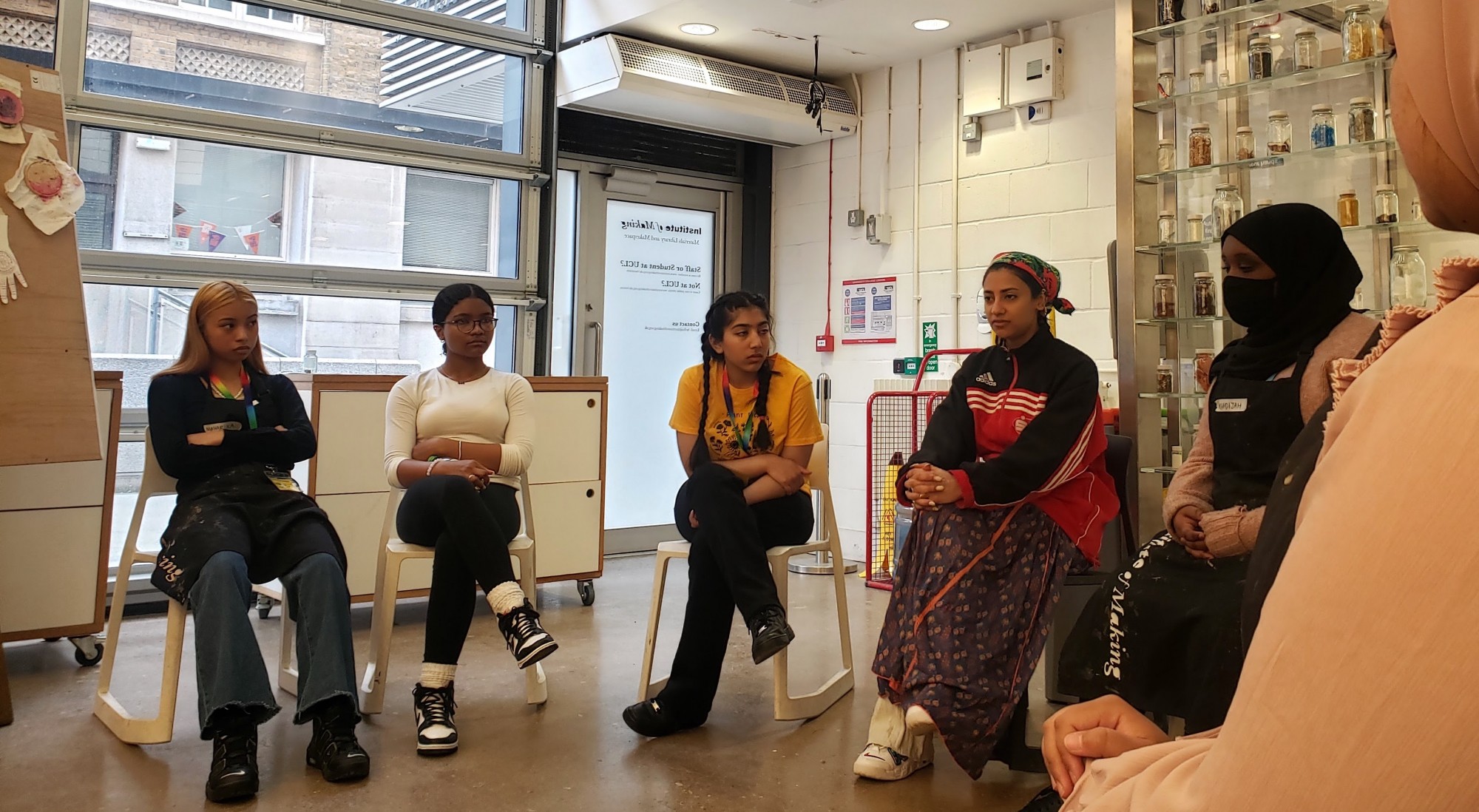 Henna artist Nuz from Huq That leading a discussion about the diverse cultures and heritage of henna making